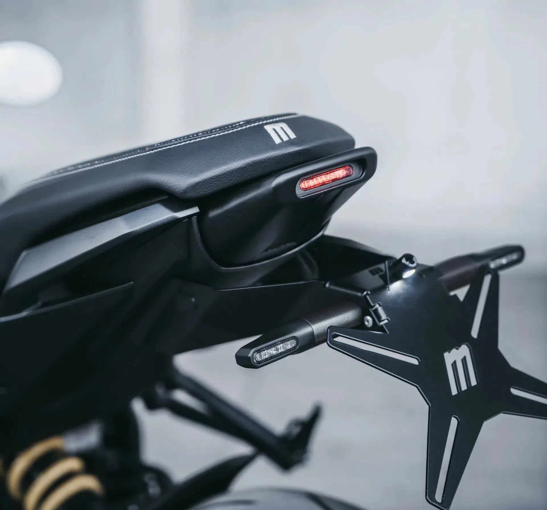 Honda CBR 650 R / CB 650 R Neo Sports Café Kennzeichenhalter ab 2021