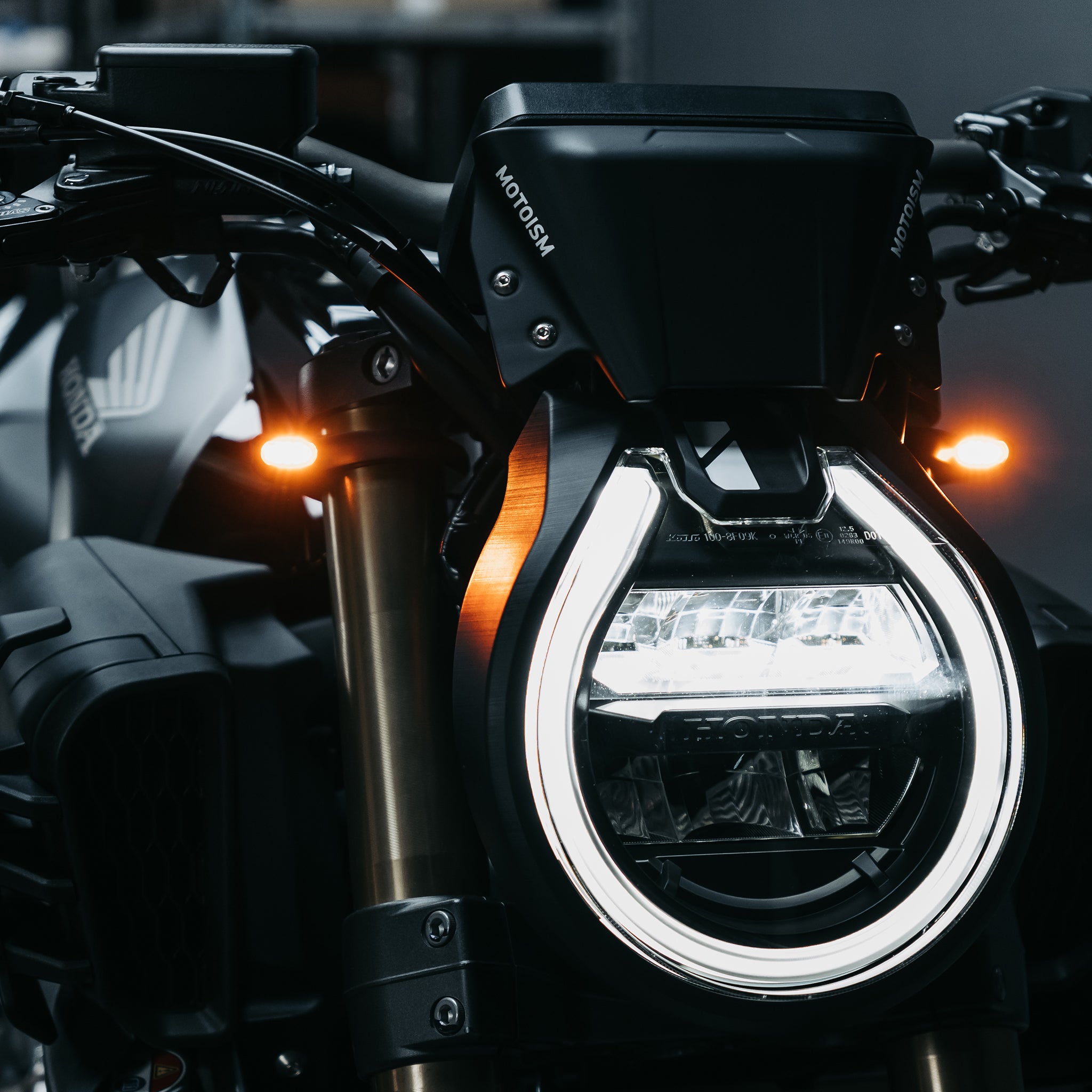 fahrradbeleuchtung gabel MOTOISM Honda Gabelschelle Type Four Evo (Paar) – Integrierter Blinker