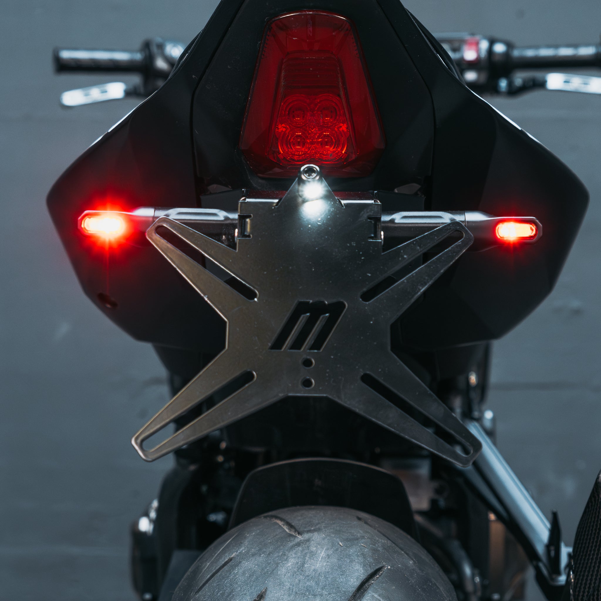 MOTOISM Honda Blinker Neo Short (Paar) – LED Plug & Play