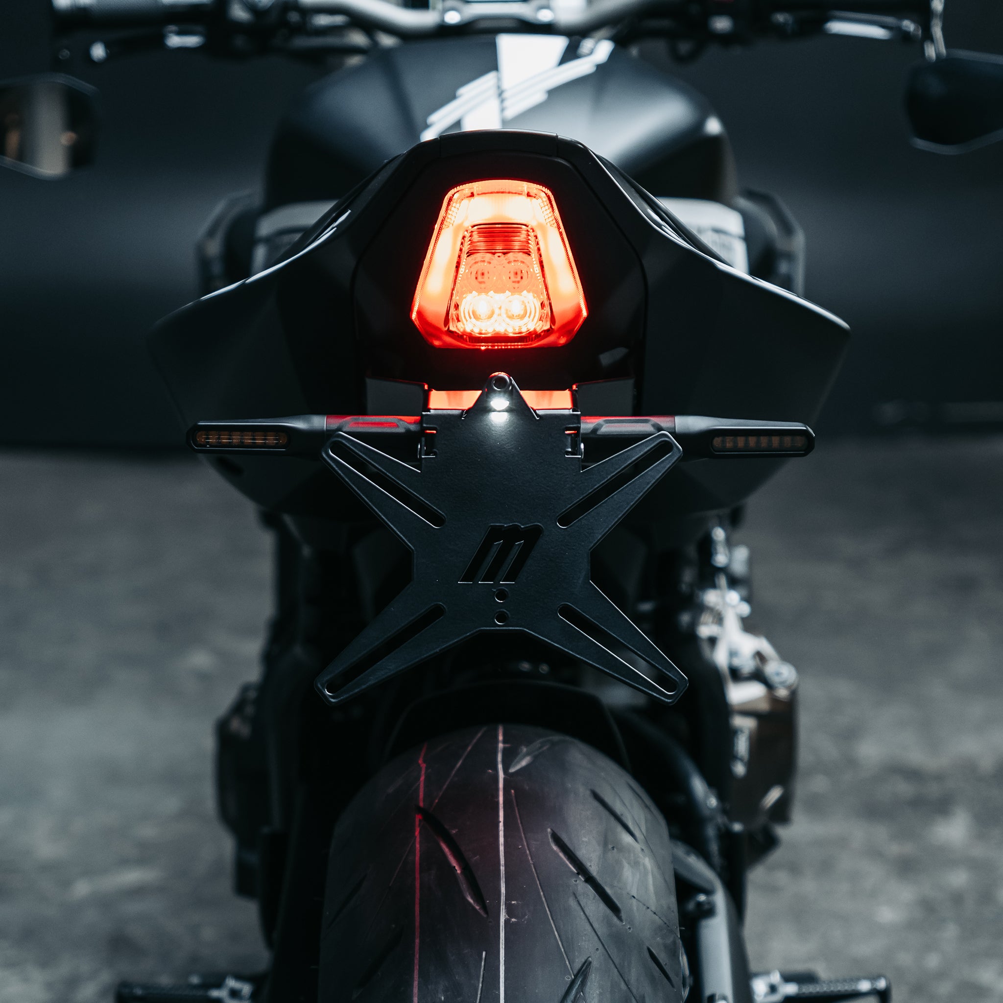 Honda CBR 650 R / CB 650 R Neo Sports Café Kennzeichenhalter ab 2021